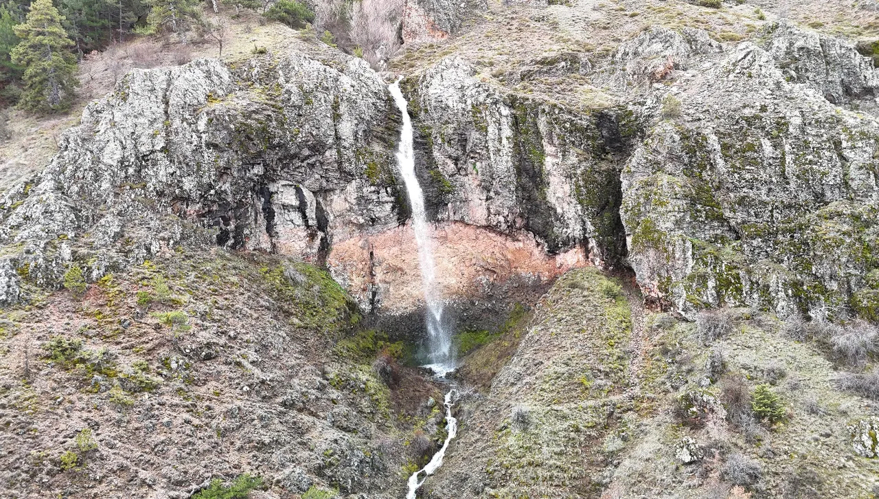 Fotoğraf tutkunlarının yeni adresi: Kurumcu Şelalesi doğaseverleri bekliyor
