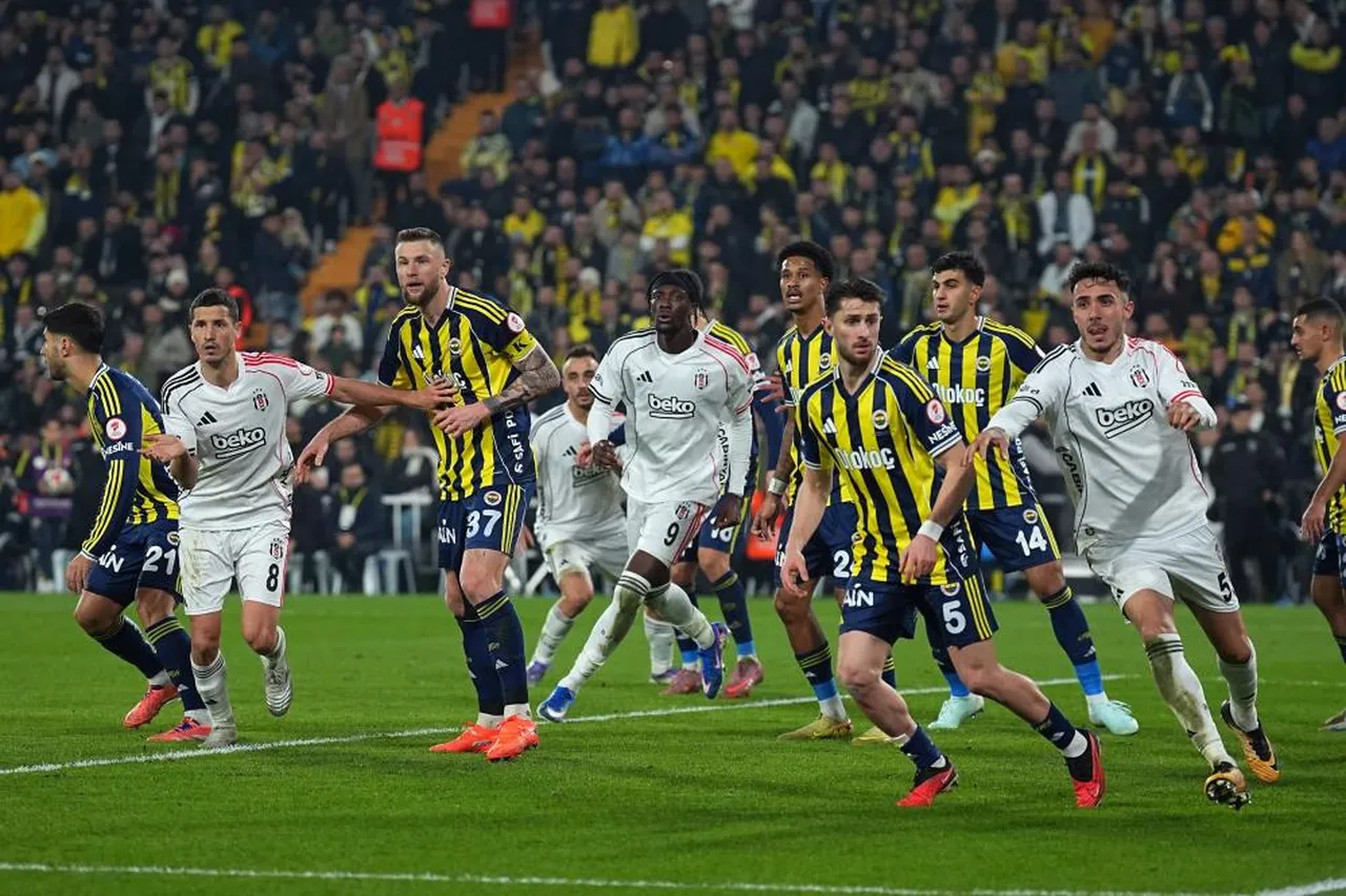 Fenerbahçe ile Beşiktaş, Süper Lig tarihinde 139 maça çıktılar.