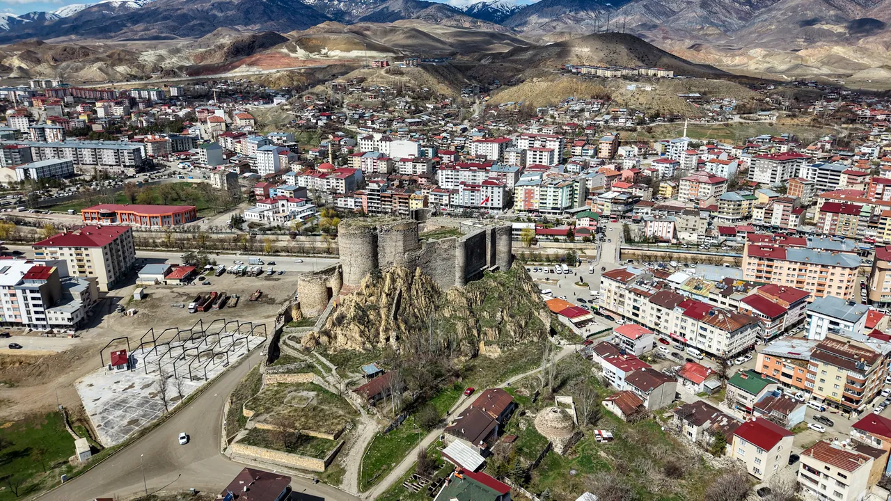 Urartu mirası şaha kalkıyor: Erzurum Oltu Kalesi’nde büyük restorasyon başlıyor