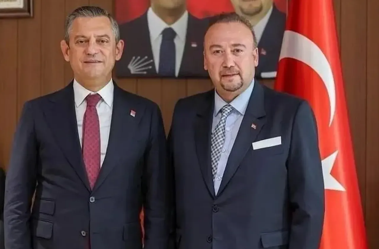 Uşaklıların parasıyla Özgür Özele VIP araç! 7.7 milyonluk faturanın detayları ortaya çıktı!