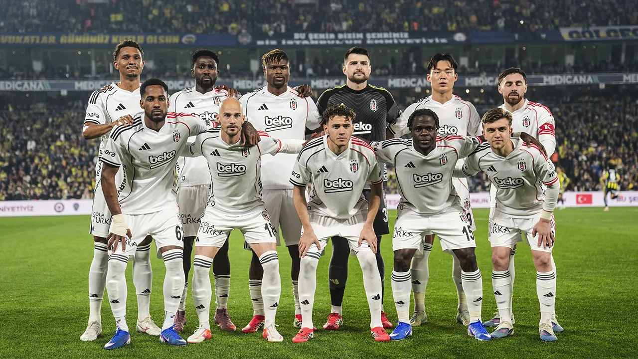 Beşiktaş'ta şok sakatlık: Hastaneye kaldırıldı