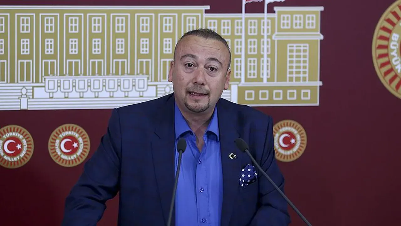 CHP’li Uşak Belediye Başkanı Özkan Yalım