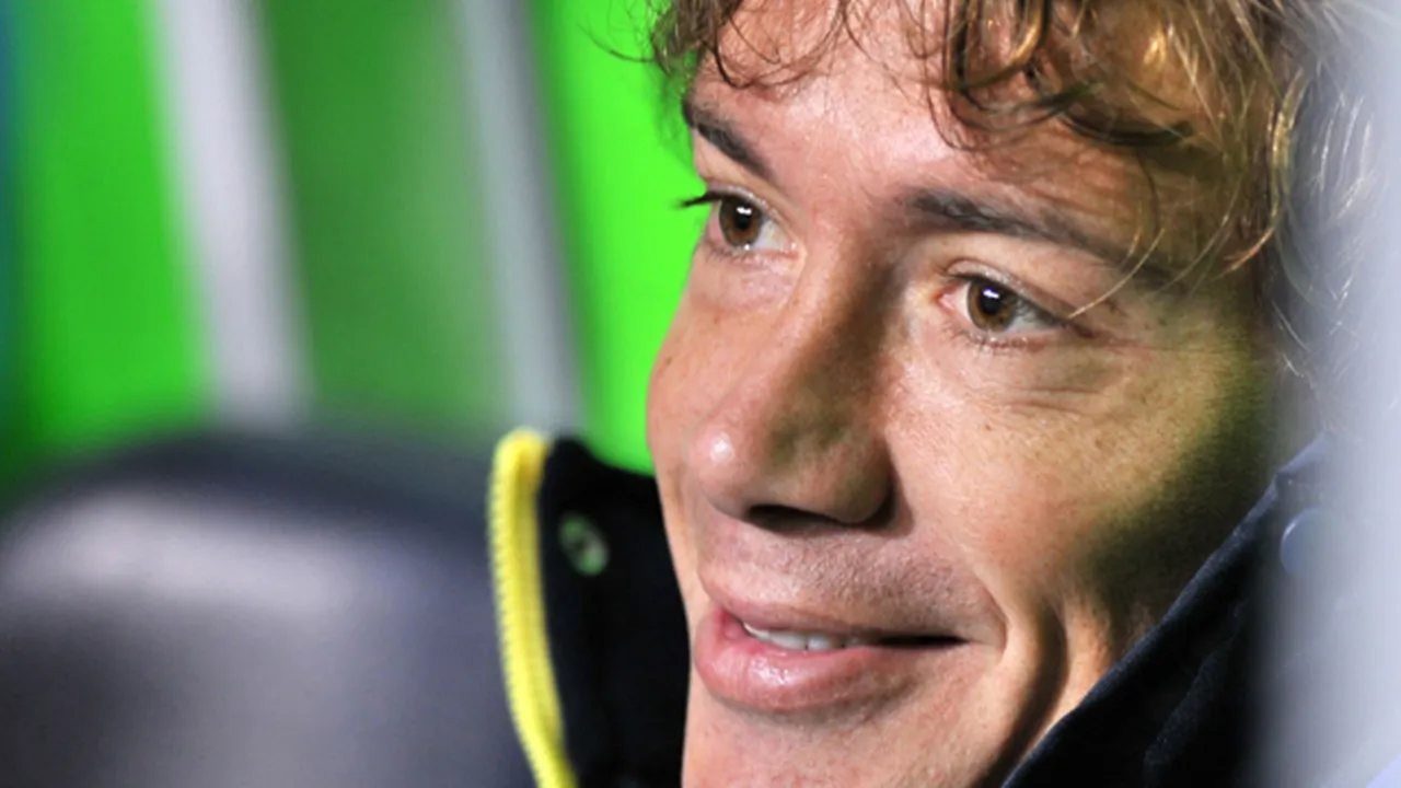 Fenerbahçe efsanesi tribünde! 2020'yi tekrarladı, kamufle olup taraftarın içine karıştı