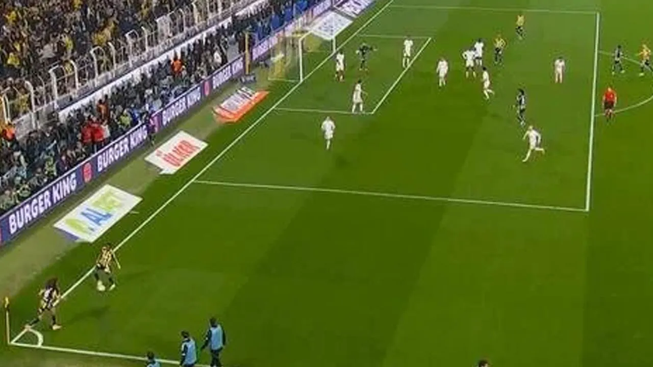 Fenerbahçe'nin golü VAR'dan döndü