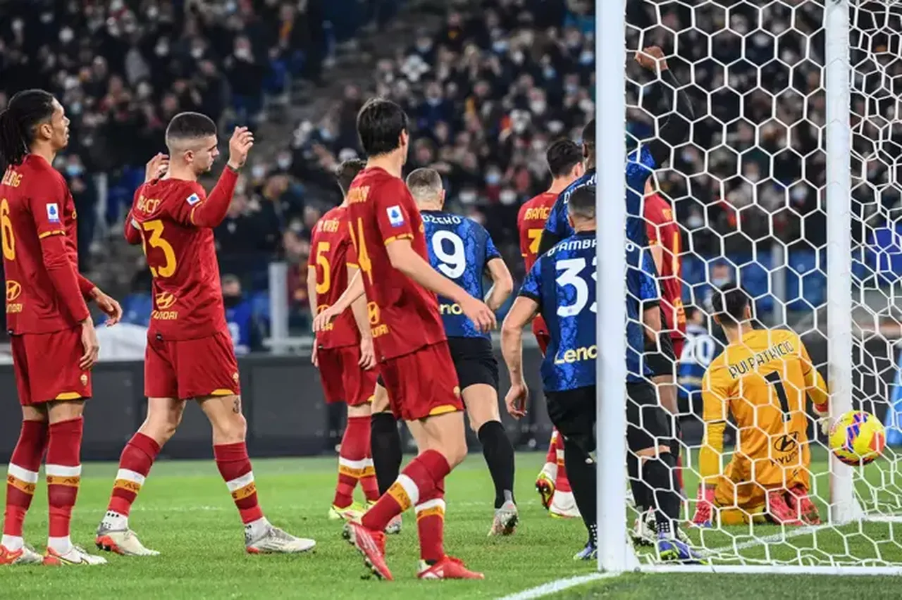 Hakan Çalhanoğlu ilk 11de bekleniyor! Inter-Roma maçı hangi kanalda, saat kaçta?