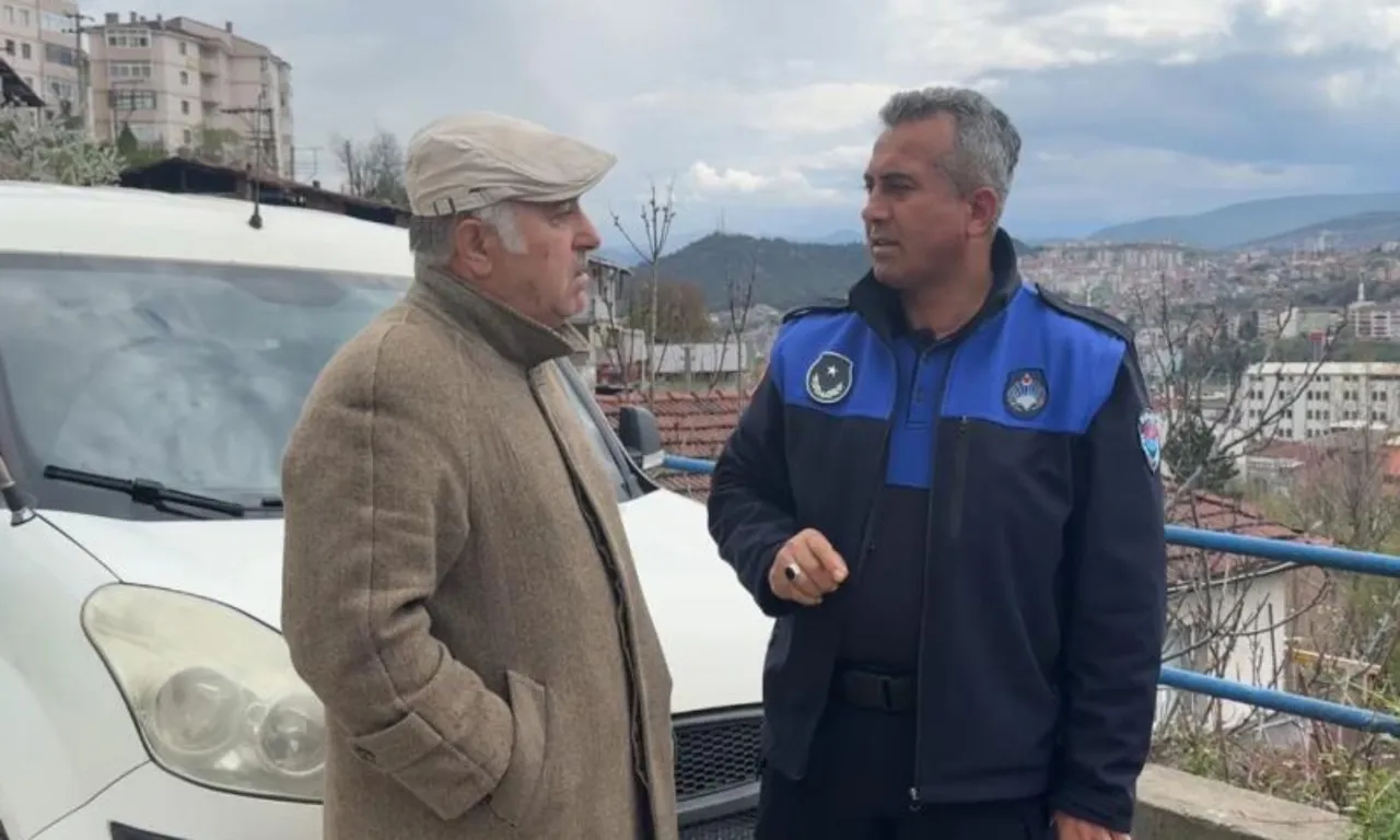 Kendisini ‘mesih’ ilan etti! Evinin duvarlarındaki yazılar ekipleri harekete geçirdi