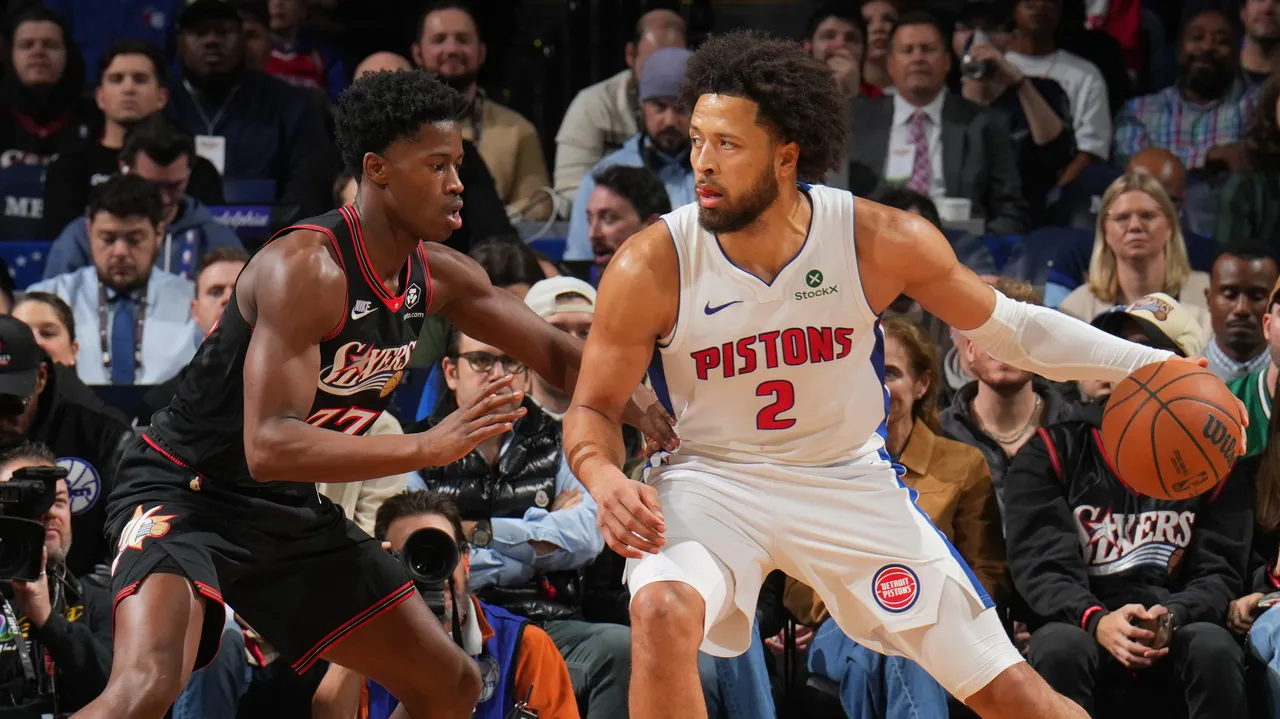 Detroit Pistons ve Philadelphia 76ers oyuncuları