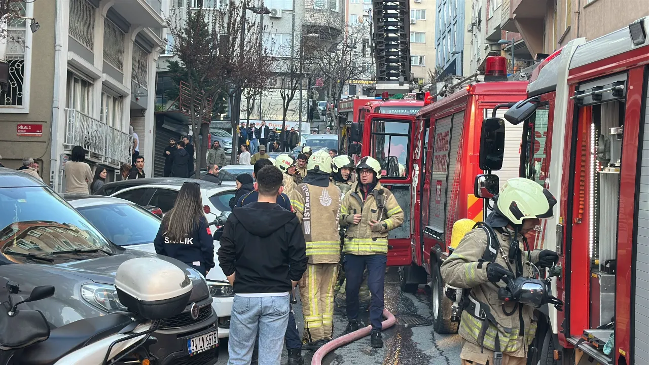 Şişli'de korkutan otel yangını! Mahsur kalan 6 kişi kurtarıldı