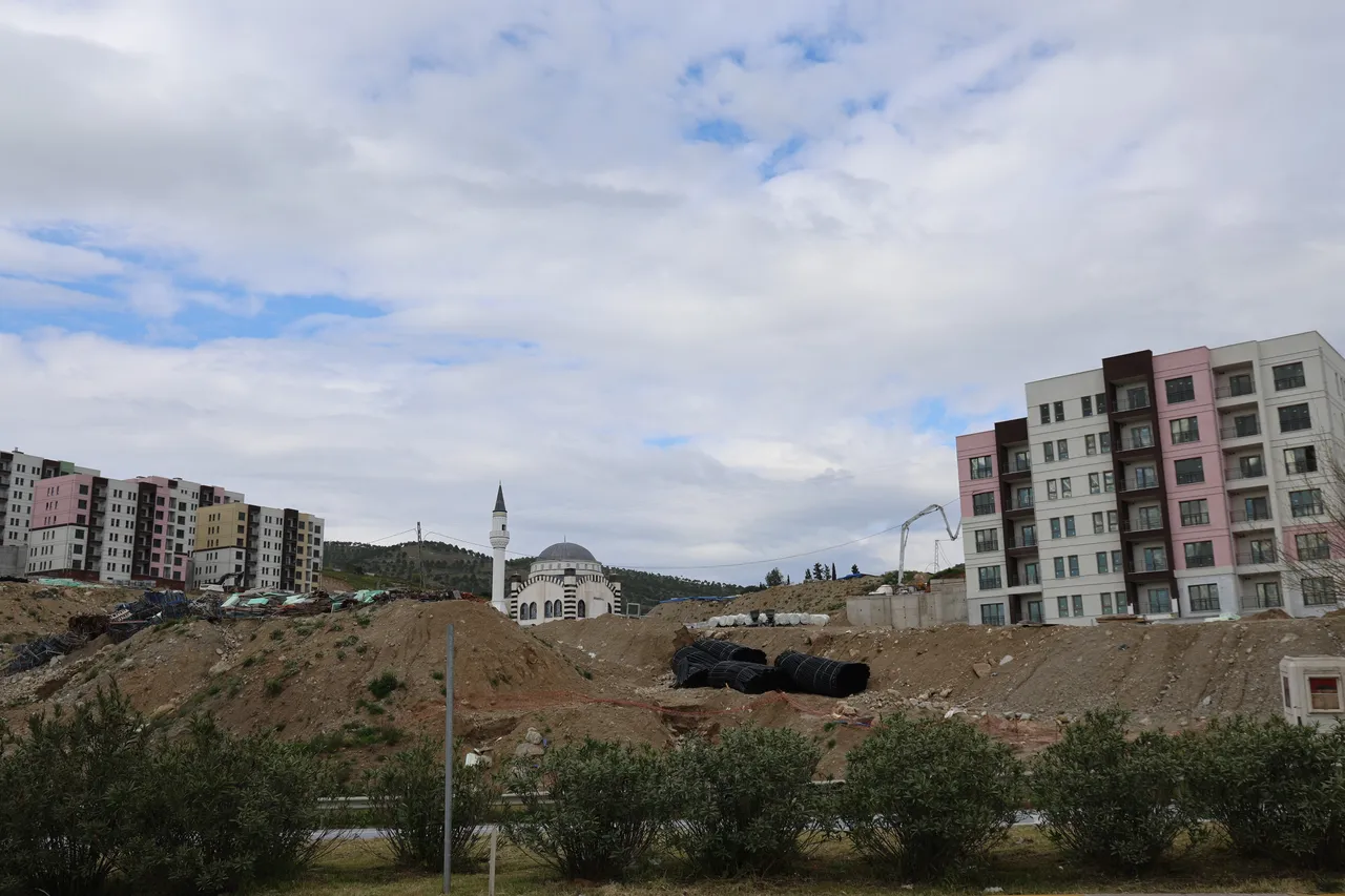 2+1 ve 3+1 daire seçenekleriyle 5 bin konut! TOKİ Savrandere projesinin yüzde 59,49u hazır