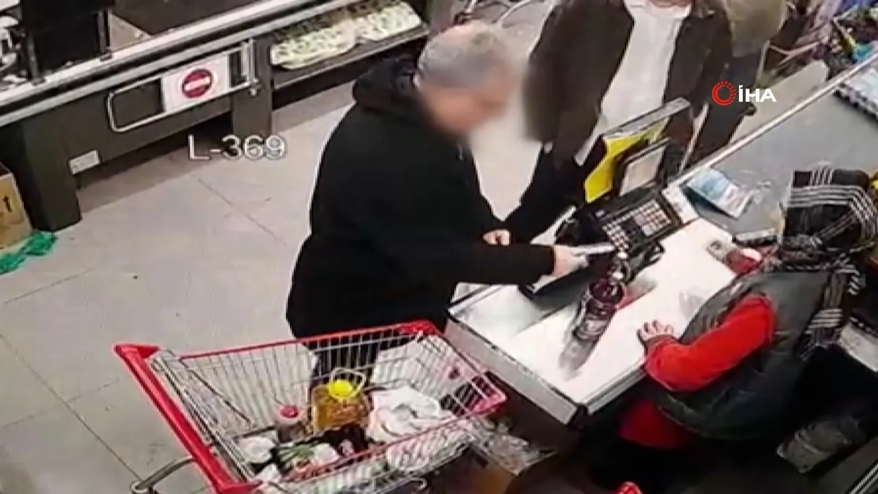 Bulduğu hediye kartlarını harcadığı yakalanınca ortaya çıktı!