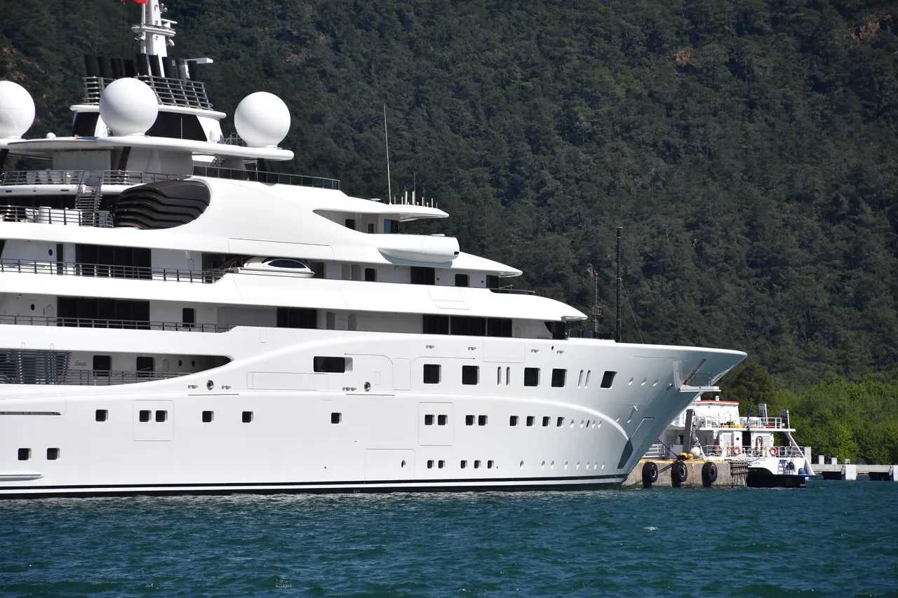 Dünyanın en büyük 10 yatından biri Muğla'da! 400 bin litre akaryakıta 25 milyon TL ödeyecekler