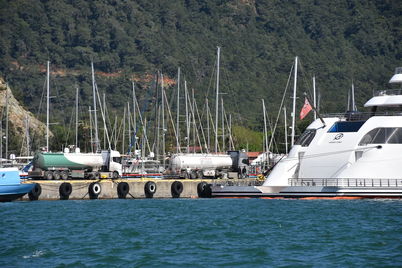 Dünyanın en büyük 10 yatından biri Muğla'da! 400 bin litre akaryakıta 25 milyon TL ödeyecekler