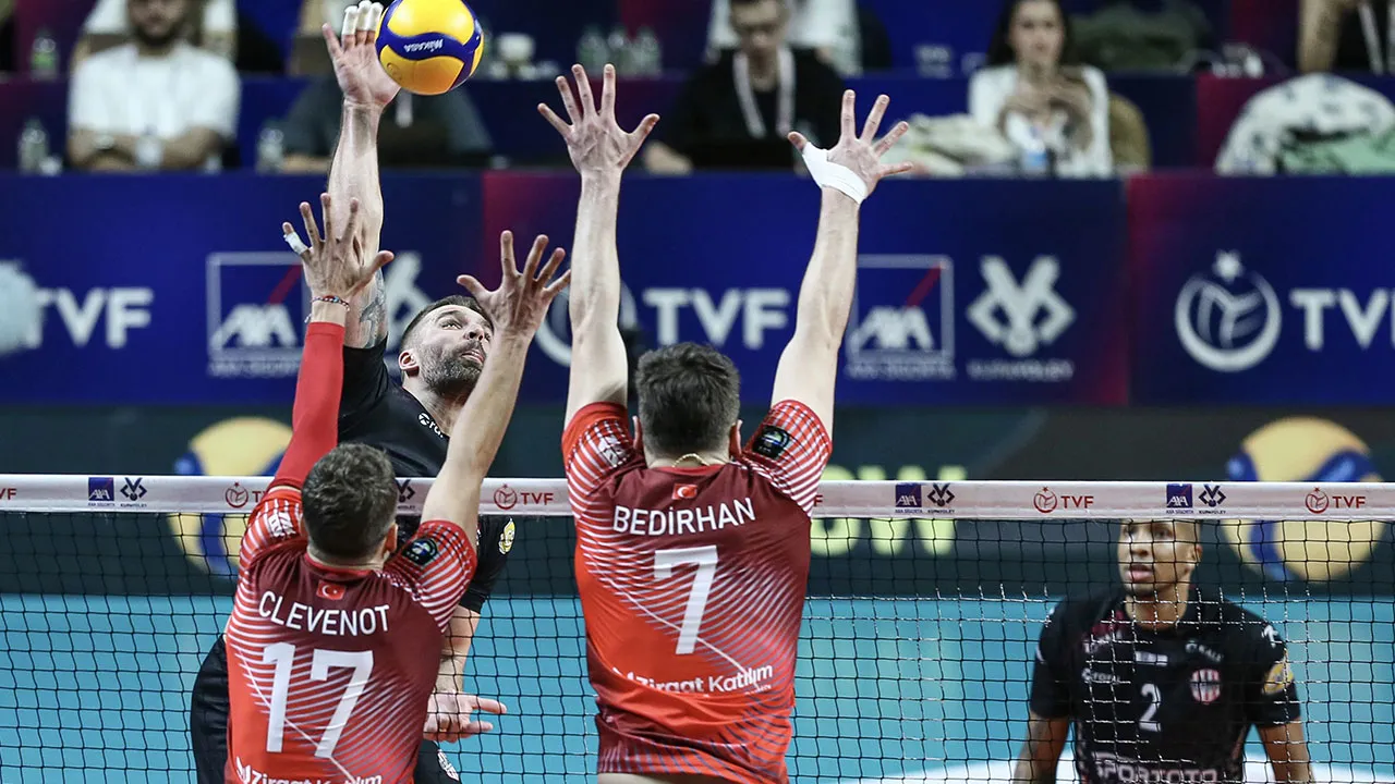 Kupa Voley'de ilk finalist belli oldu