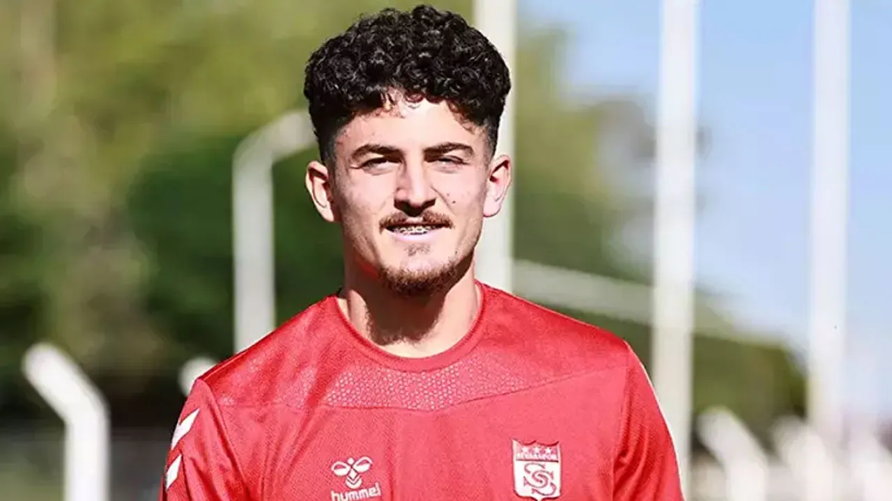 Sivassporlu oyuncunun omzunda kırık tespit edildi