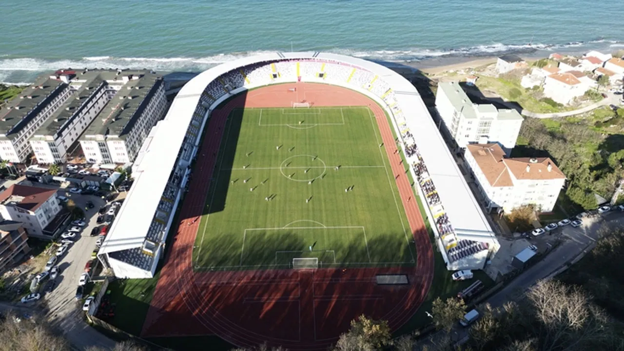 Türkiye-İsviçre maçı öncesi statta inceleme