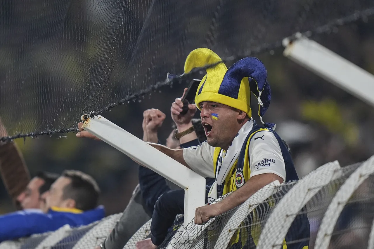 Usta isimler, dev derbiyi yorumladı! "Böyle penaltı olmaz"