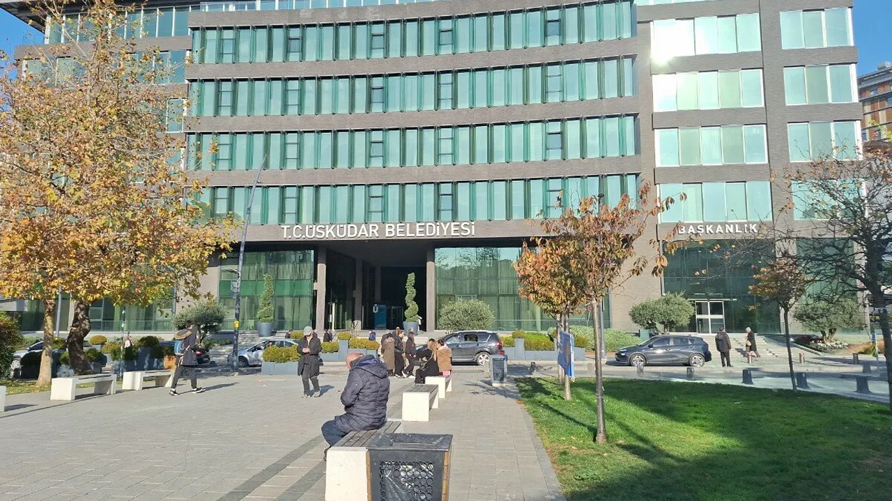 CHP'li Üsküdar Belediyesi'ne operasyon!