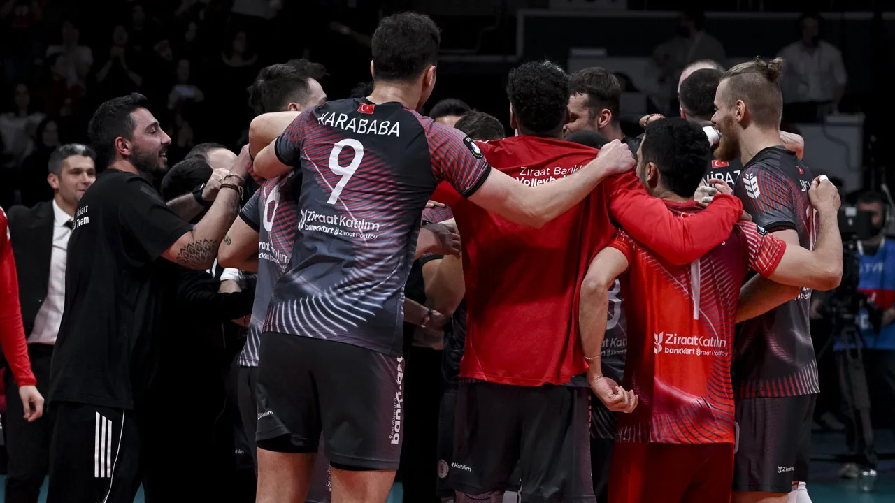 Galatasaray'ı yenen Ziraat Bankkart, şampiyon oldu