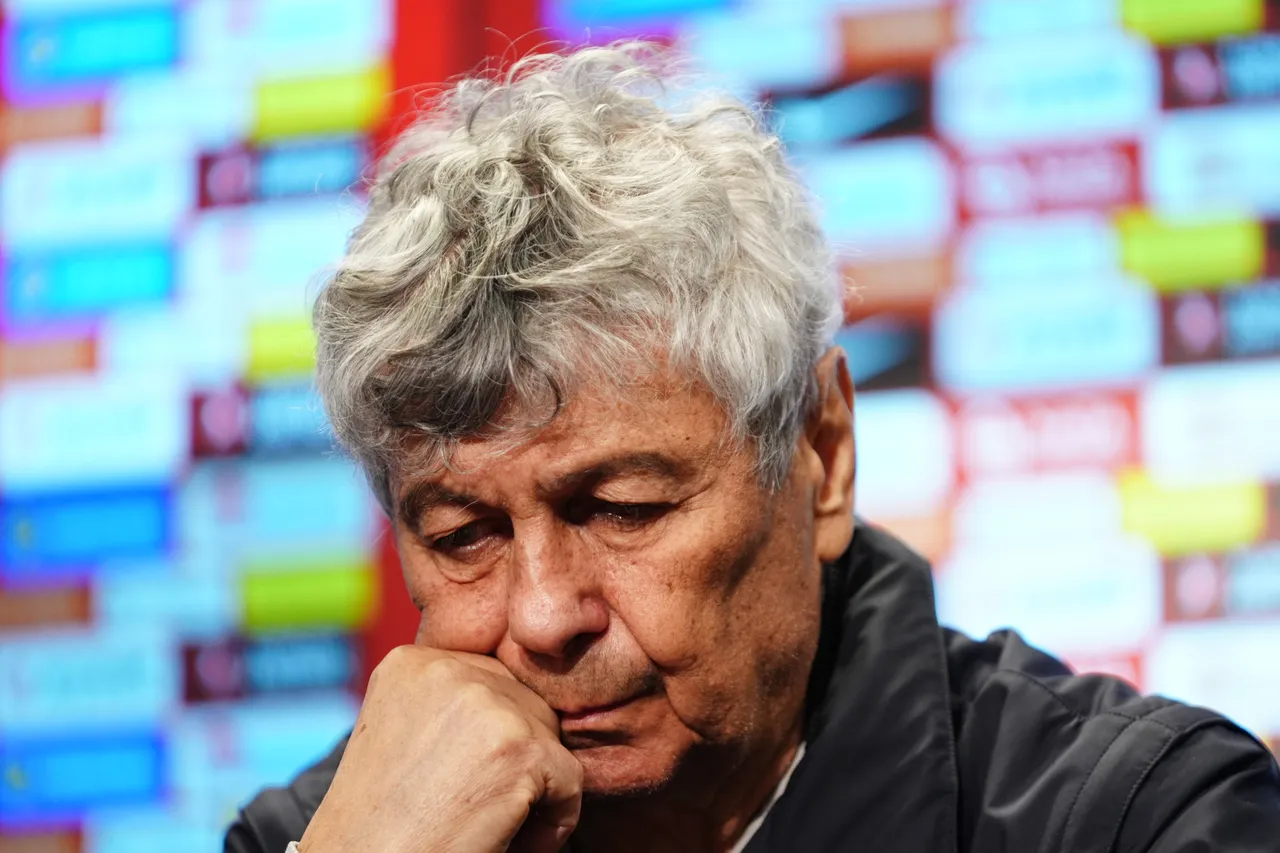 2026 Dünya Kupası Avrupa Elemeleri play-off turu yarı finalinde Türkiye'ye mağlup Romanya'da Slovakya yenilgisi sonrası Mircea Lucescu ile yollar ayrılmıştı.