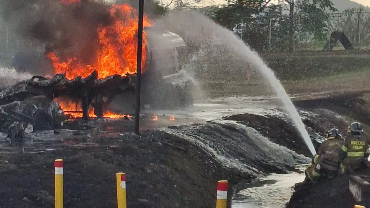 Panama'da yakıt kamyonunda patlama! Ölü ve yaralılar var