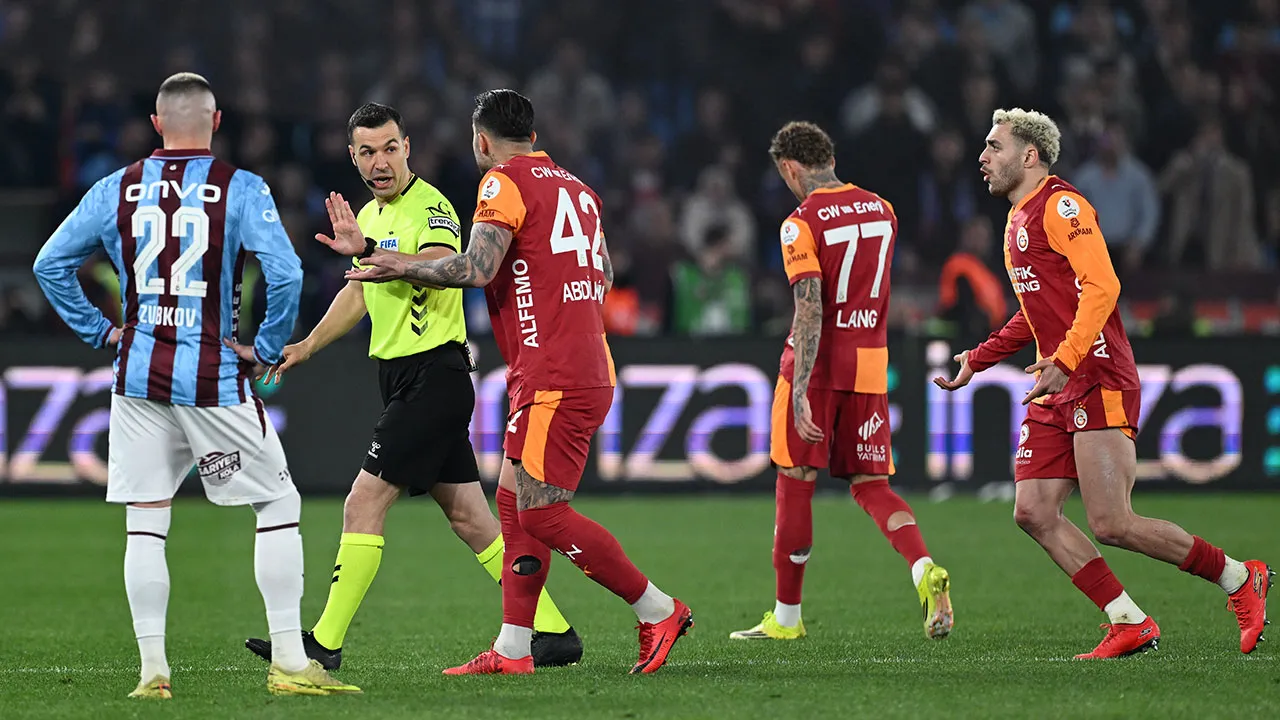 Süper Lig'de VAR kayıtları açıklandı: İşte Barış Alper - Wagner Pina pozisyonunda konuşulanlar