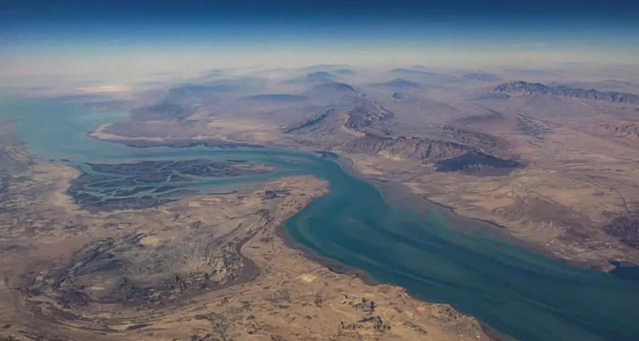 6 haftalık bekleyiş son buldu: Hürmüz Boğazı'nda i…