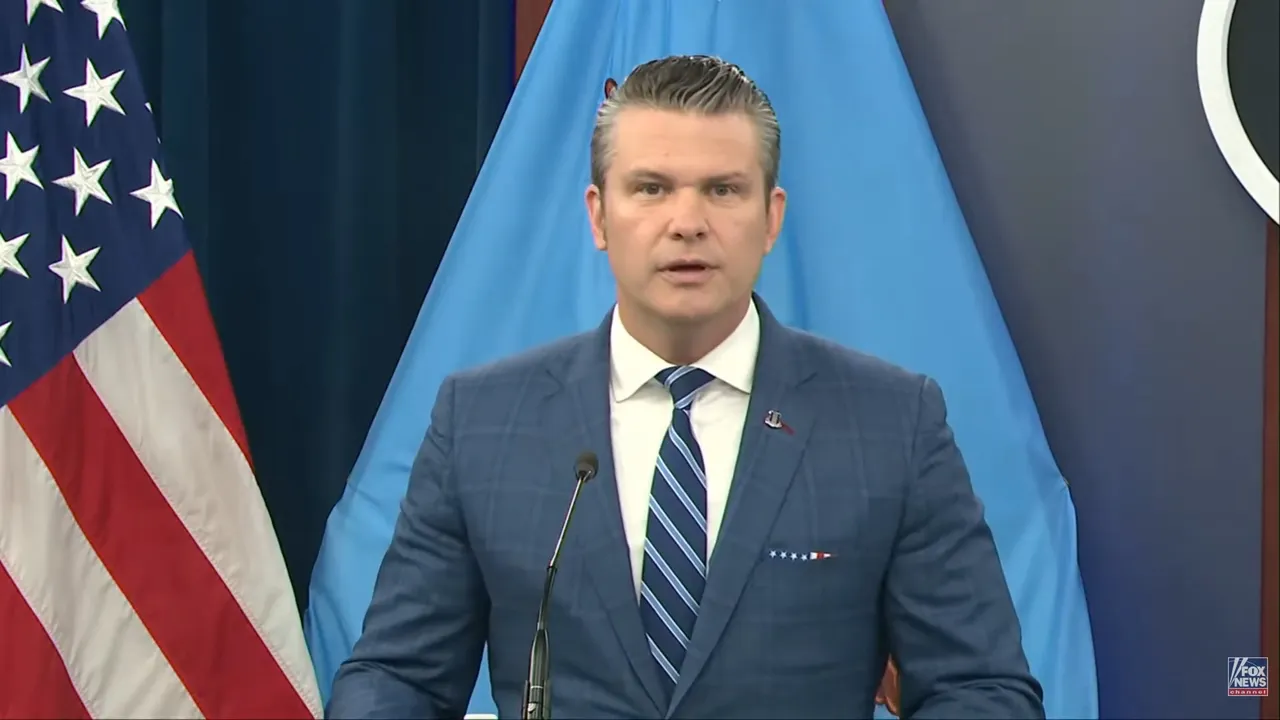 ABD Savunma Bakanı'ndan İran'a çağrı: "Nükleer silahlarınızı verin, yoksa vururuz"