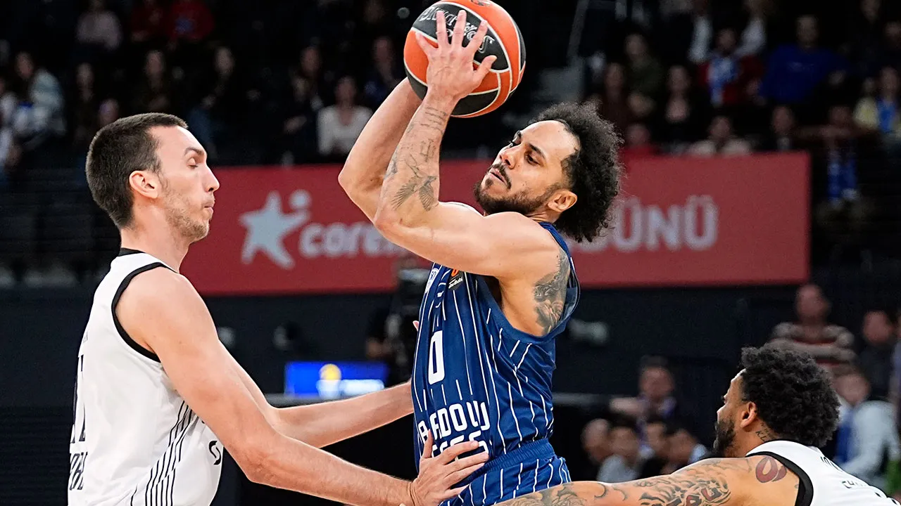 Anadolu Efes, Partizan'ı uzatmada geçti