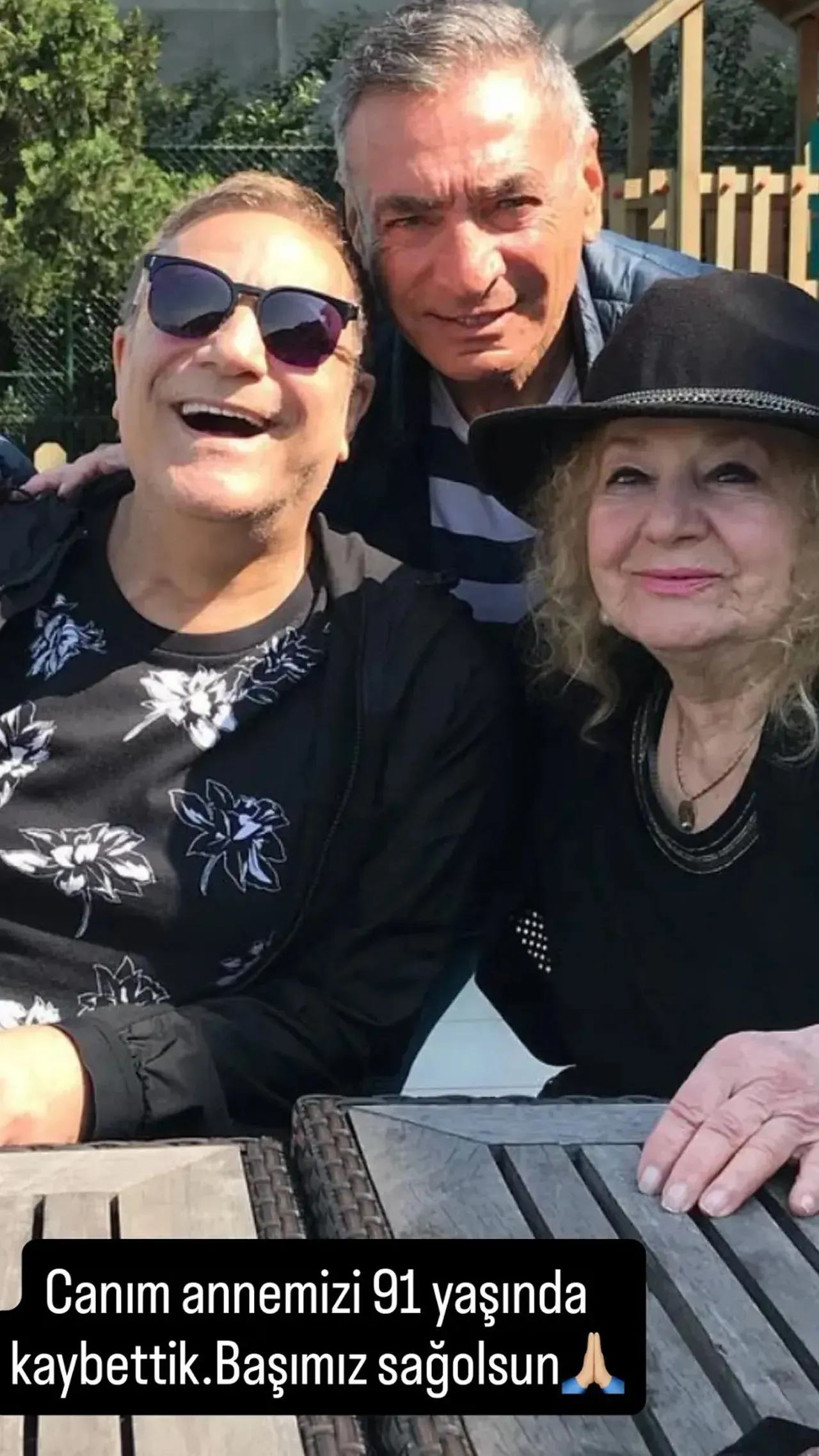 Annesinin cenazesine katılmayan Mehmet Ali Erbil’den ilk fotoğraf