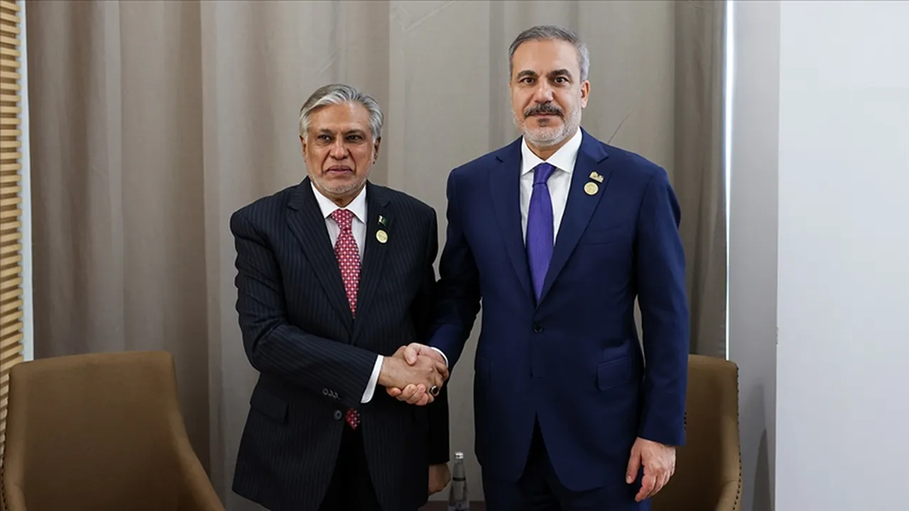 Bakan Fidan, Pakistanlı mevkidaşı ile görüştü! ABD-İran arasında ateşkes sesleri