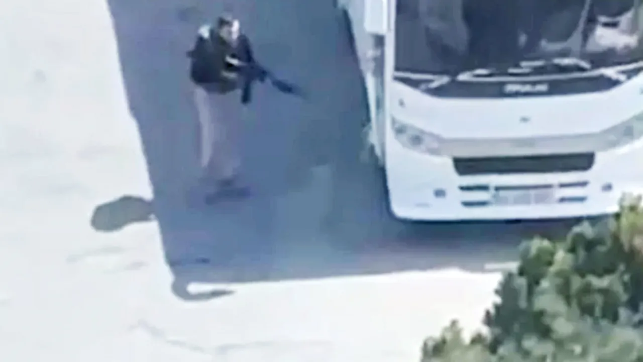 Beşiktaş'ta İsrail Başkonsolosluğu önünde silahlı çatışma: 'Sahte bayrak’ provokasyonu