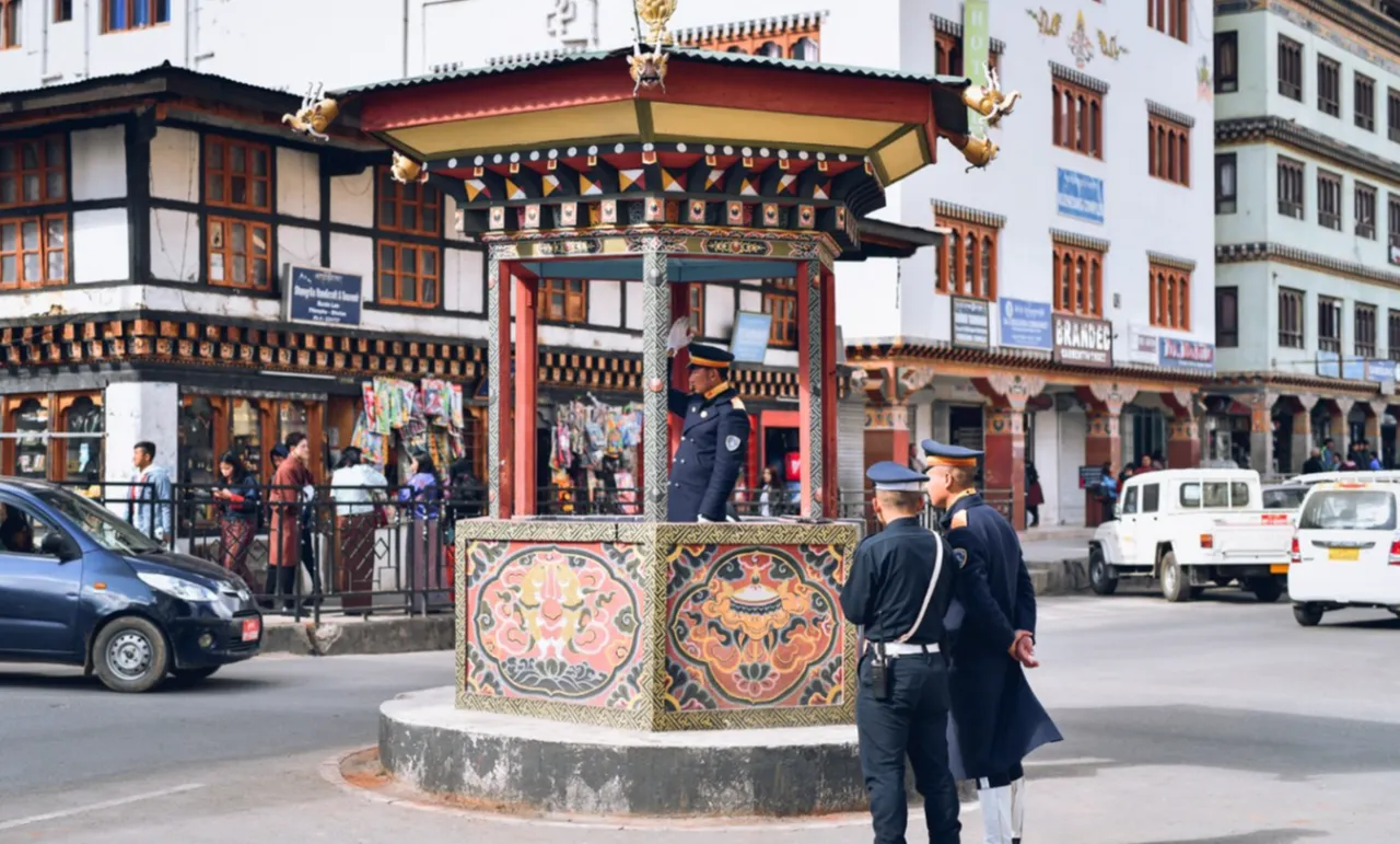 Bu ülkede ne trafik ışığı var, ne de korna sesi... Modern dünyaya meydan okuyorlar