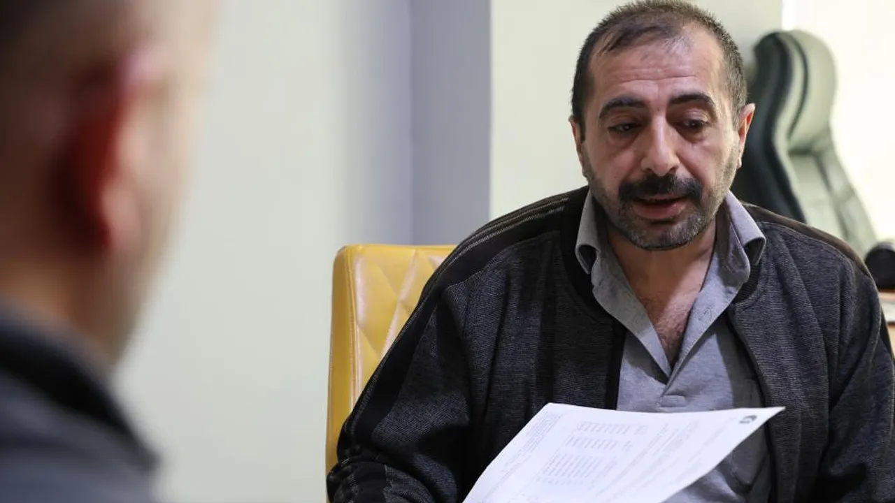 E-devlete bakınca hayatının şokunu yaşadı! Şaşkına çeviren iddia: Bini aşan tapu başkasına devredilmiş