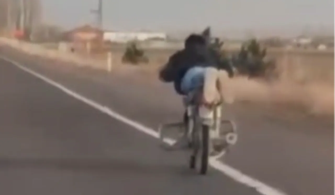 Nevşehir'de trafikte tehlike saçan motosikletli kamerada! Ehliyetsiz sürücüye ceza yağdı