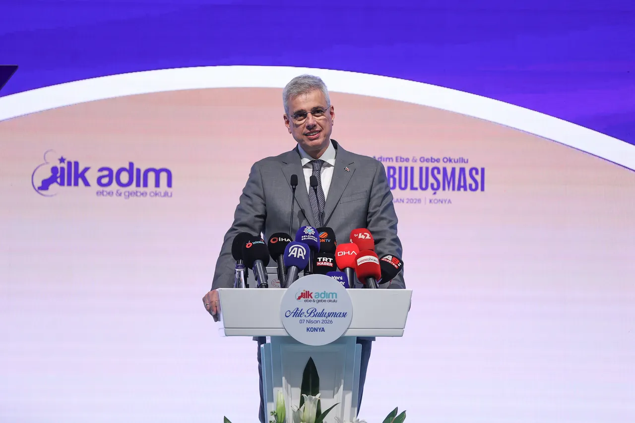 Sağlık Bakanlığı’ndan yeni destek! İlk hamileliğe özel Her Gebeye Ebe uygulaması! 3 ay sürecek, her anneye tahsis edilecek