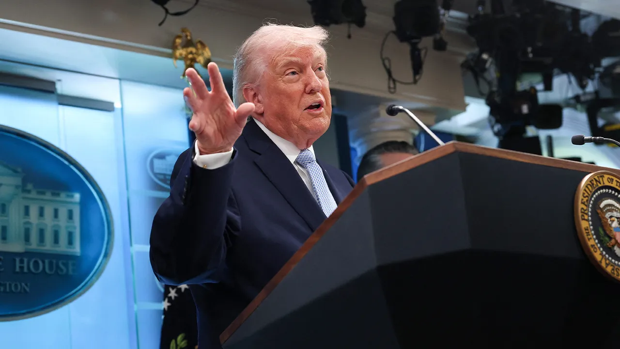 Trump'tan ateşkes sonrası açıklama: Dünya barışı için büyük gün