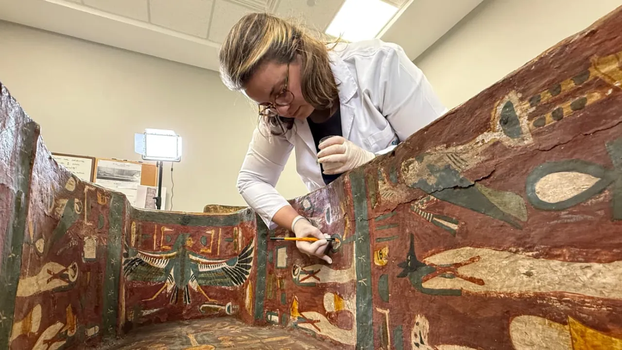 Asırlık lahitler gün yüzüne çıkıyor! 