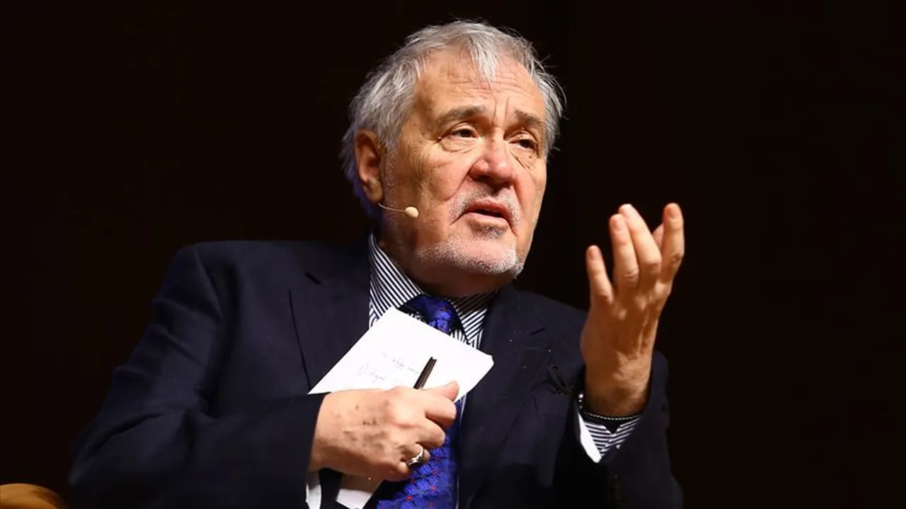 Belediye meclisinde kabul edildi! İlber Ortaylı'nın adı o caddeye verildi