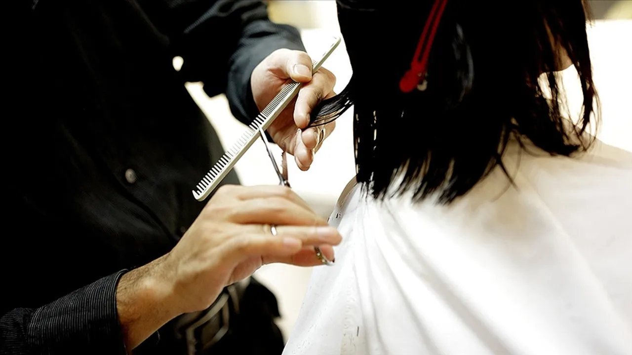 Boya, manikür, bakım…26 bin liralık işlem yaptırıp kuaförden kaçtı