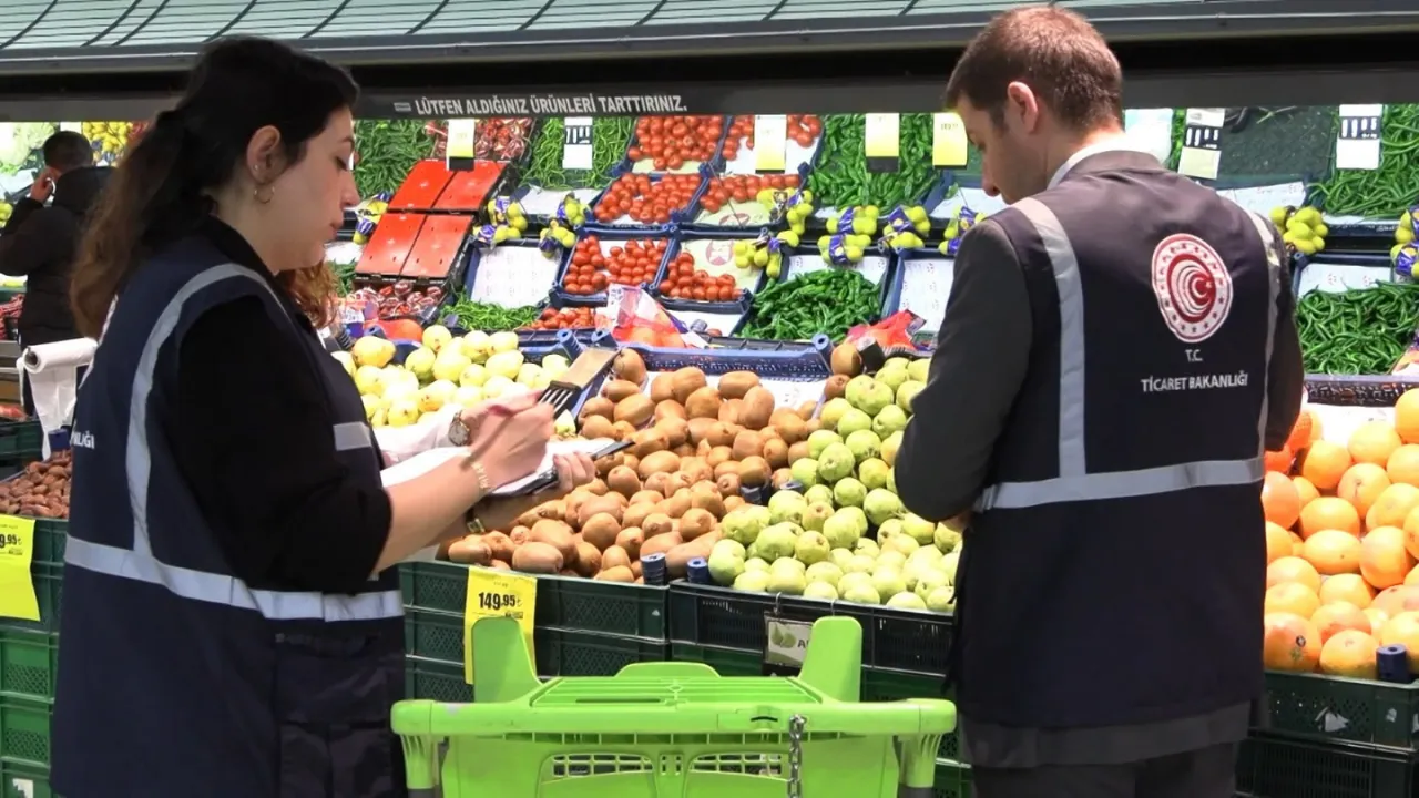 Bursa'da 'sarımsak vurgunu' : 60 liraya alıp 220 liraya sattılar!