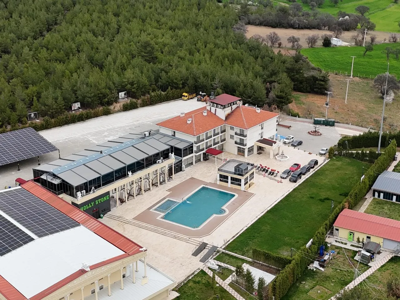 CHPli Özkan Yalımın sevgilisine aldığı araçlar görüntülendi! Hepsine el konuldu