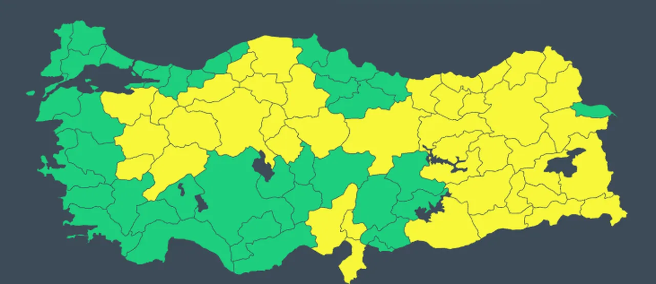 Cuma gününe dikkat! 43 il için sağanak ve kar alarmı