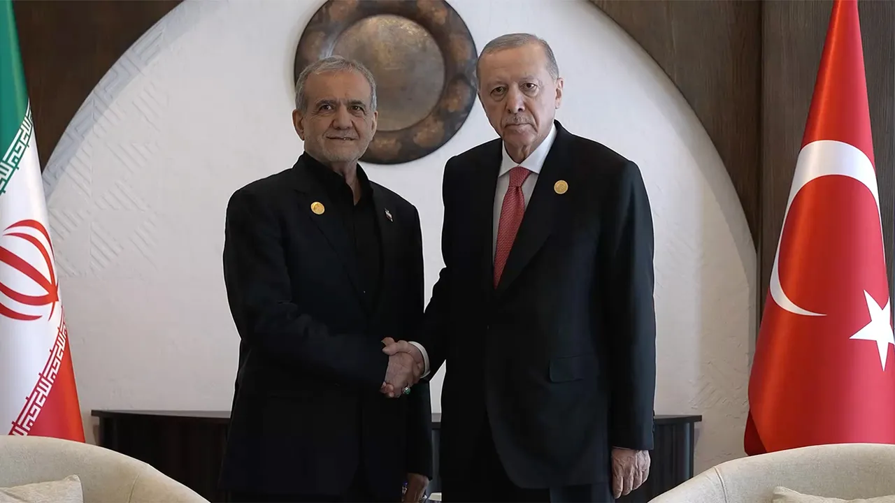 Cumhurbaşkanı Erdoğan, Pezeşkiyan ile görüştü! Barışa tam destek mesajı