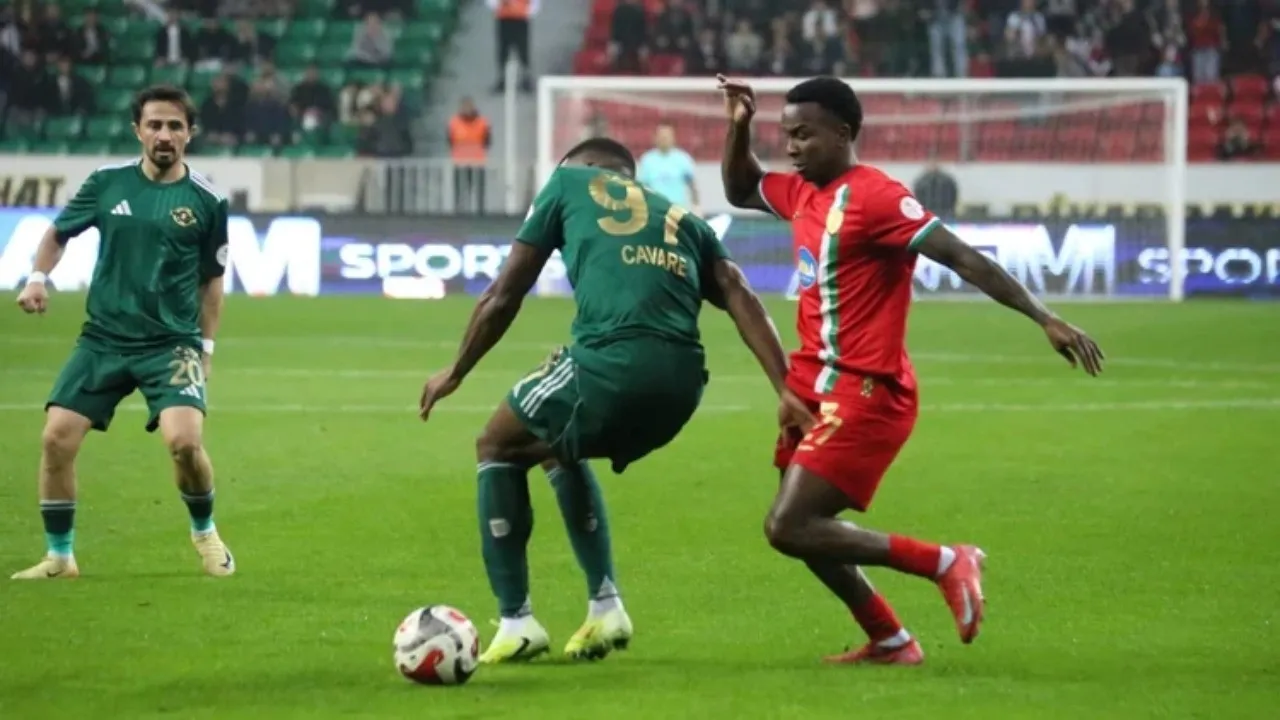 Esenler Erokspor-Amedspor maçı hangi kanalda, nerede izlenir, saat kaçta? Maçı Gürcan Hasova yönetecek