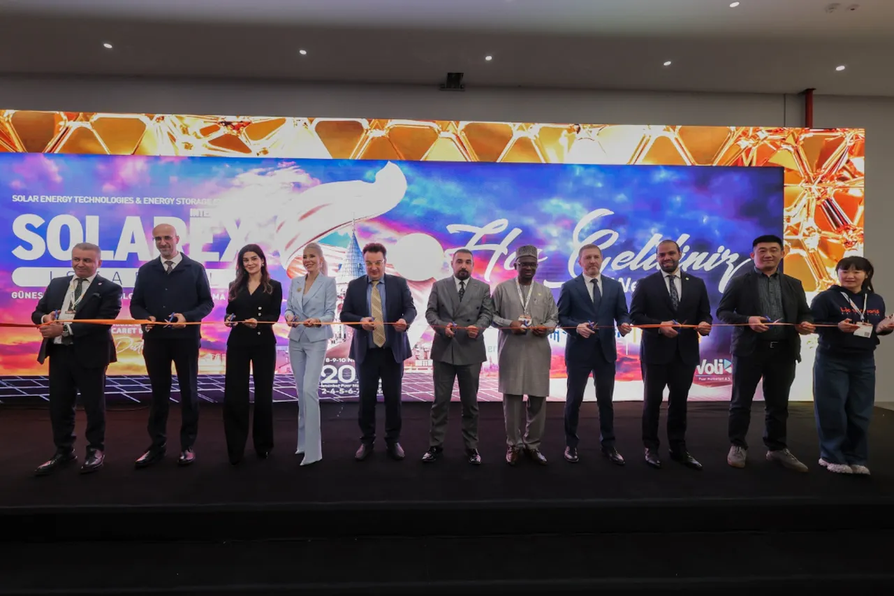 Güneşin merkezinde dev buluşma: Solarex İstanbul kapılarını dünyaya açtı!