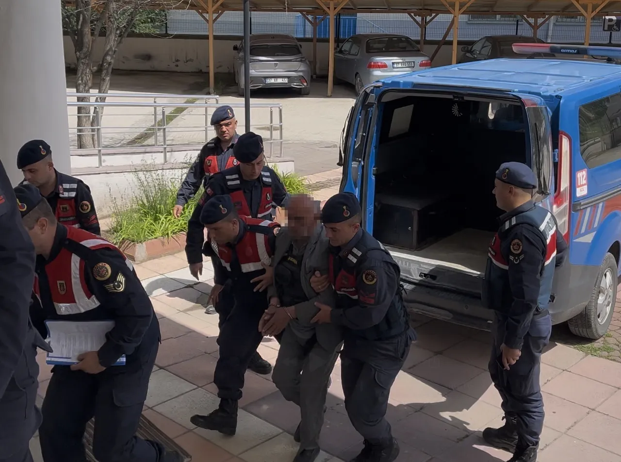 Herkes bir şey söyledi, mahkeme noktayı koydu: Taşköprü'de çifte cinayet zanlısı sinir krizi geçirdi