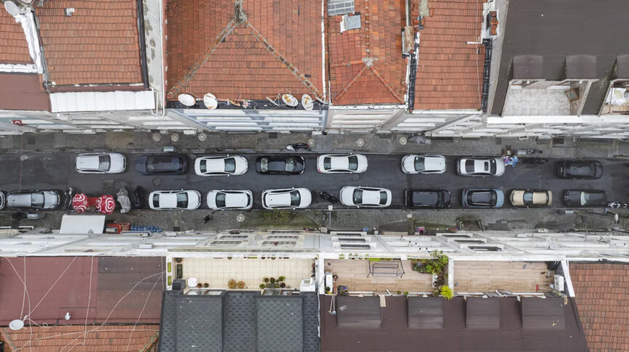 İstanbulda gündüz nüfusu 10 kat artan ilçede trafik sorununa 3 ayaklı ‘Londra’ çözümü! 1. bölgede giriş çıkışlar ücretlendirilecek