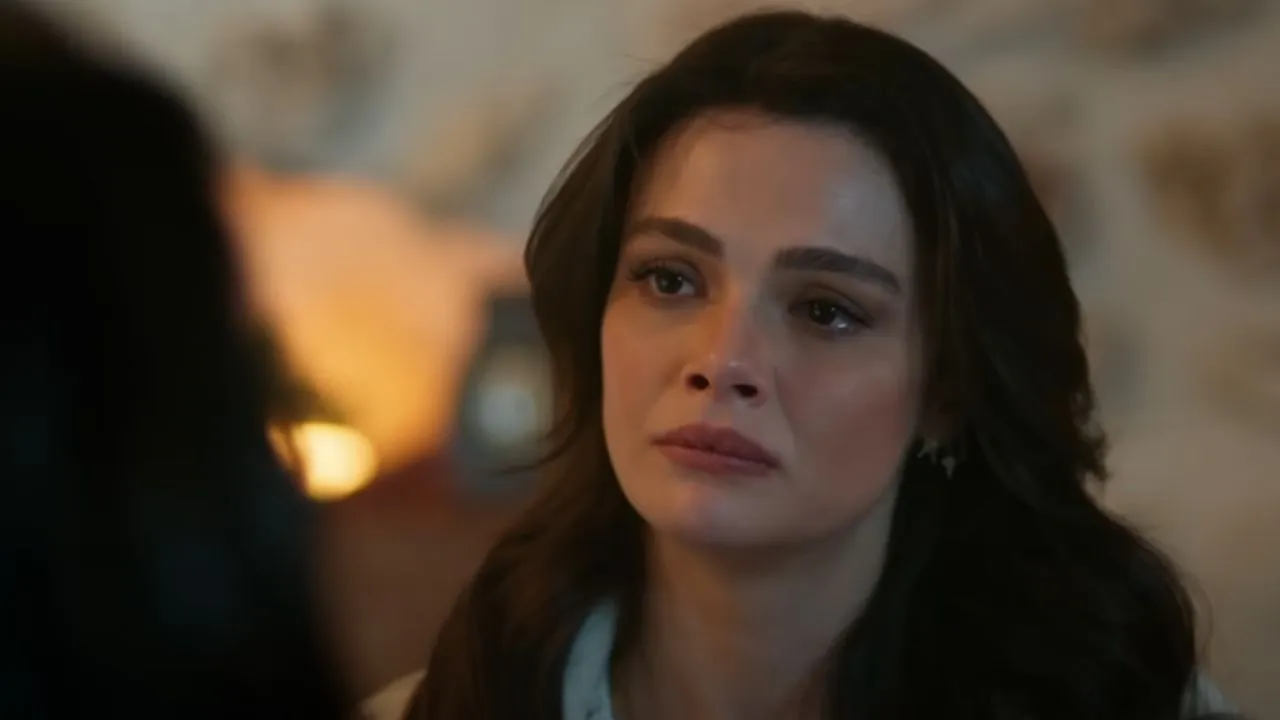 Sinem Ünsal neden gözaltına alındı? Uzak Şehirin Alyası Sinem Ünsalın hayatı ve biyografisi