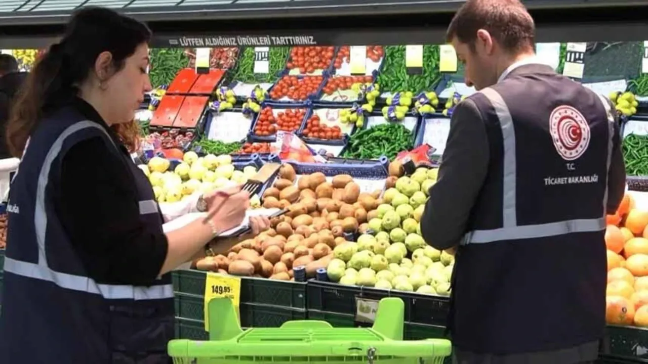 Tarladan rafa vurgun 'zinciri'... Bakanlık il il açıkladı! 4 liraya alıp 120 liraya satmışlar