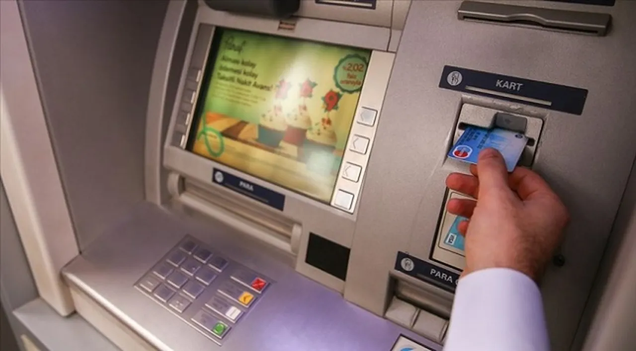 1 Mayıs bankalar açık mı, EFT ve havale yapılabiliyor mu? Resmi tatil uygulaması gündemde